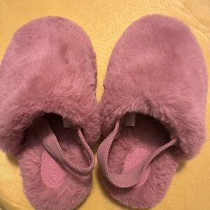 Cat and Jack Furry Slingback Slippers - Toddler L (9-10)